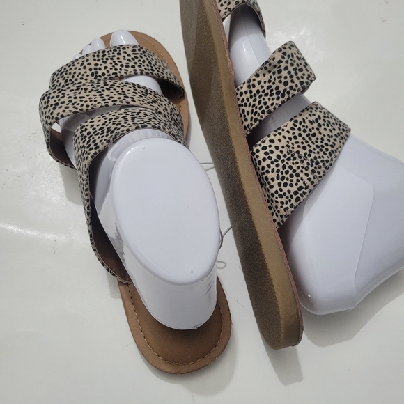 Universal Thread sandals, size 10 - Picture 4 of 8